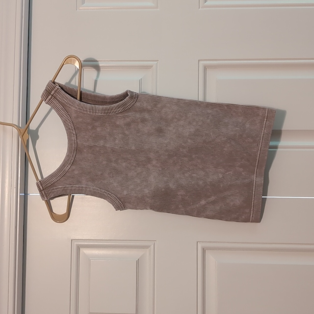 NWOT OS Ribbed Tank Dynamic Brand - Picture 3 of 3